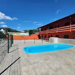 0001.05 - Maranduba - Apto - 2 Dormitorio - 8 Pessoas - 2 Quadras Do Mar - Piscina - Wi-Fi